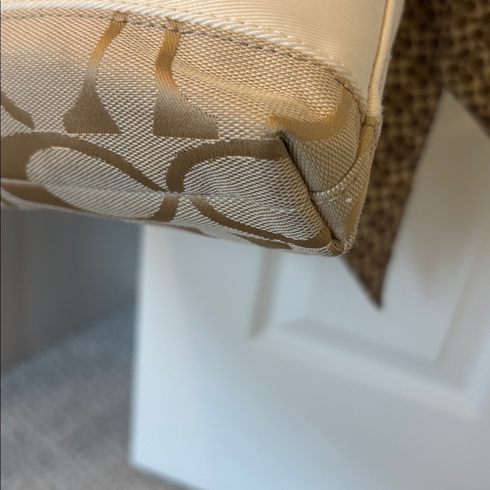 Coach Heritage Stripe Beige with all the Things! - Picture 10 of 14